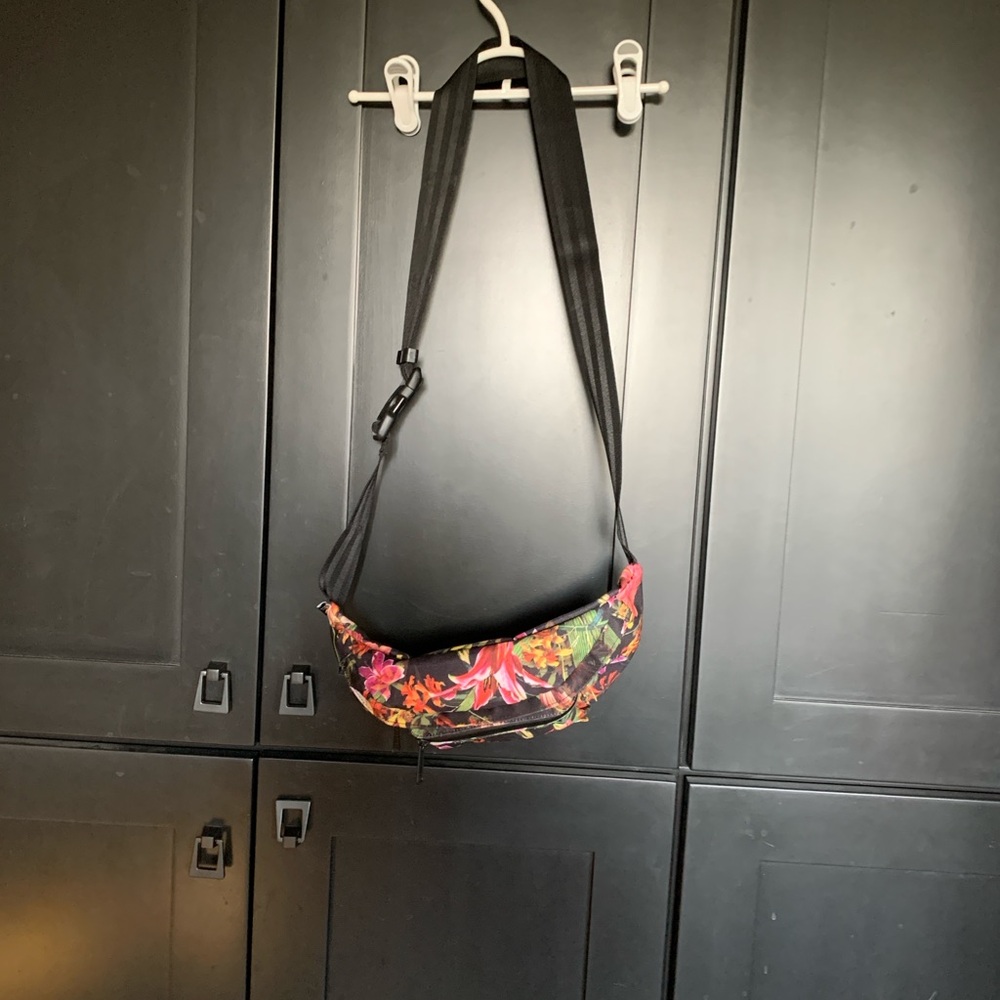 Herschel Supply Company Black and Floral Crossbody Bag